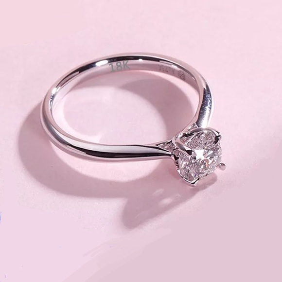 🛳 2Ct Luxury Solitaire Diamond Ring 18K White Gold - Picture 11 of 16